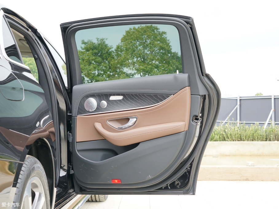 2018��YE��(j��) E 200L 4MATIC �\(y��n)��(d��ng)��