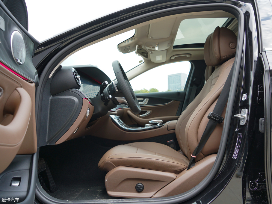 2018YE E 200L 4MATIC \