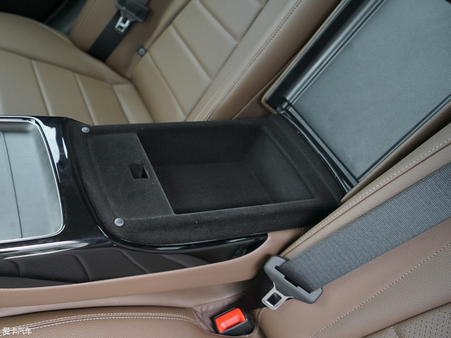 2018YE E 200L 4MATIC \