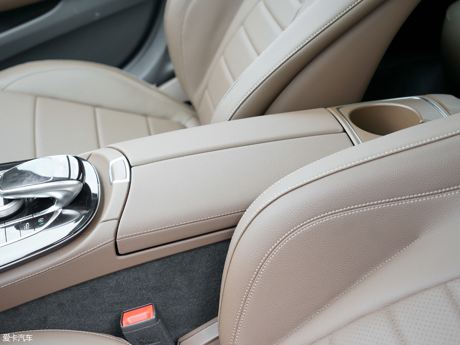 2018YE E 200L 4MATIC \