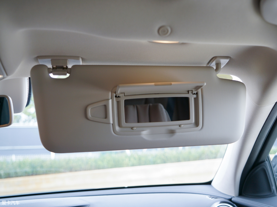 2018YE E 200L 4MATIC \