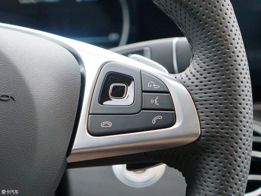 2018��YE��(j��) E 200L 4MATIC �\(y��n)��(d��ng)��