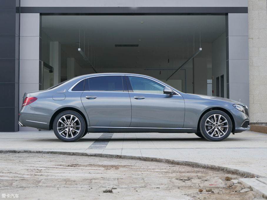 2018YE(j) E 300L r(sh)