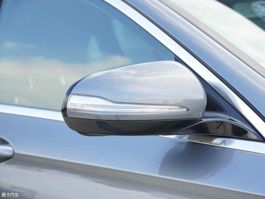 2018YE(j) E 300L r(sh)