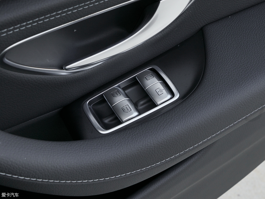 2018YE(j) E 300L r(sh)