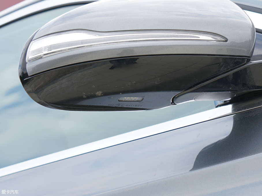 2018YE E 300L \ӕr