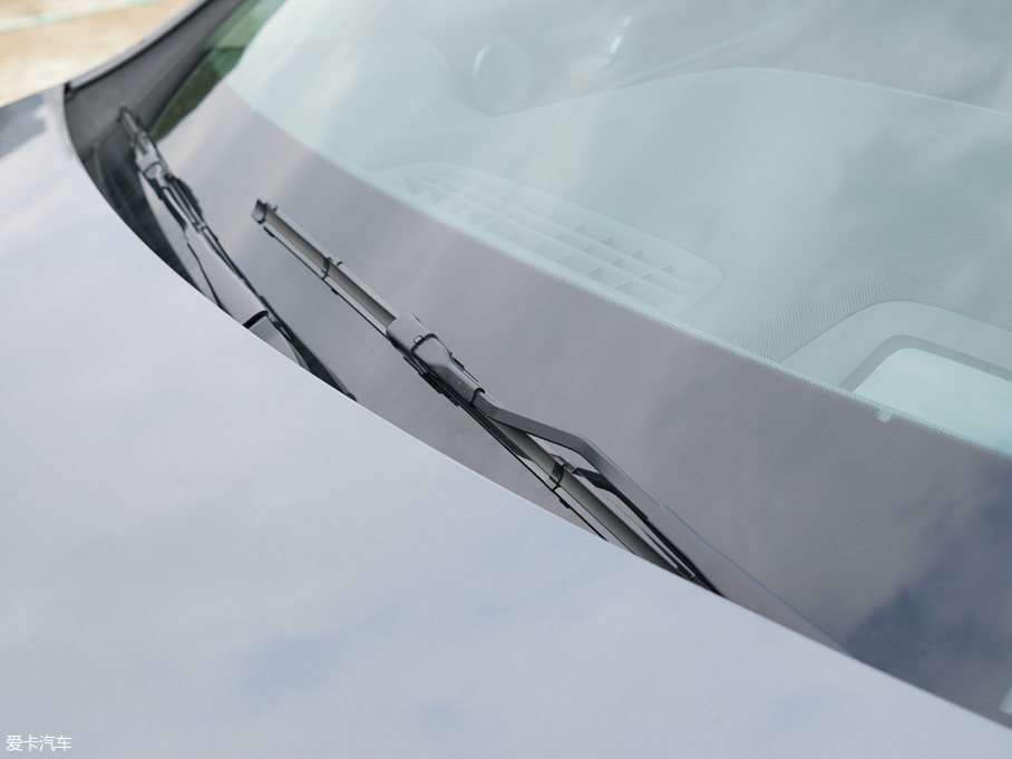 2018YE E 300L \ӕr