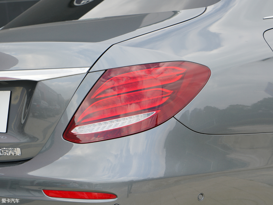 2018YE E 300L \ӕr