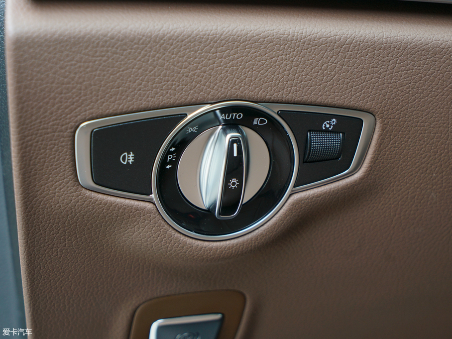 2018YE E 300L \ӕr