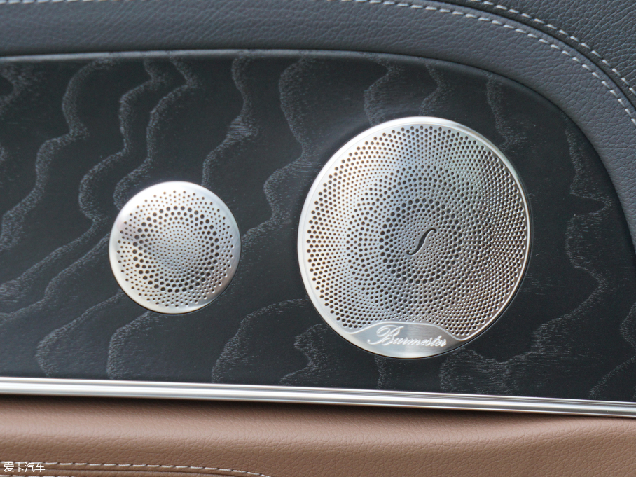 2018YE(j) E 300L \(yn)(dng)r(sh)