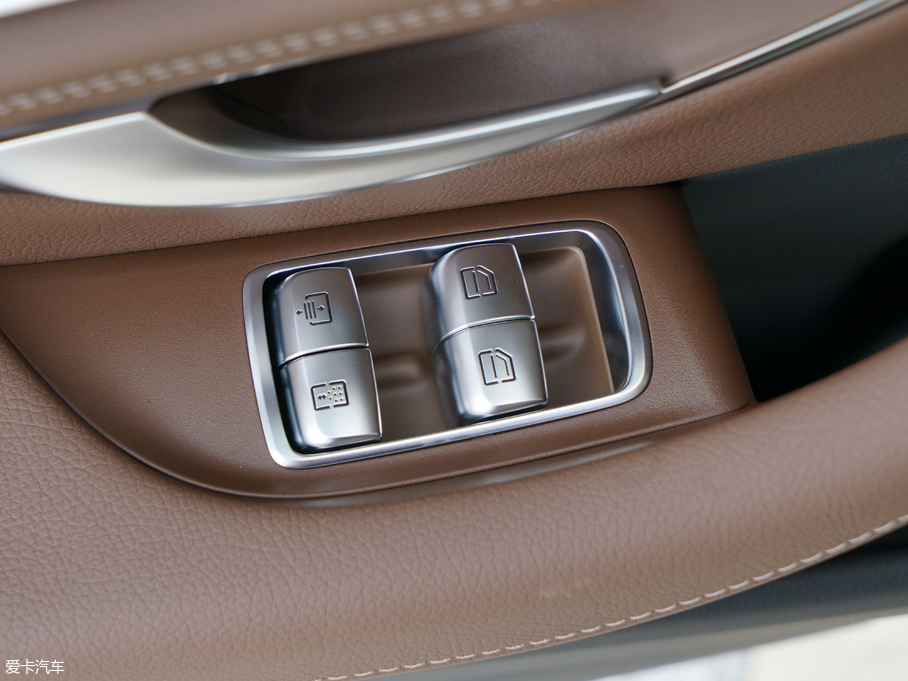 2018YE E 300L \ӕr