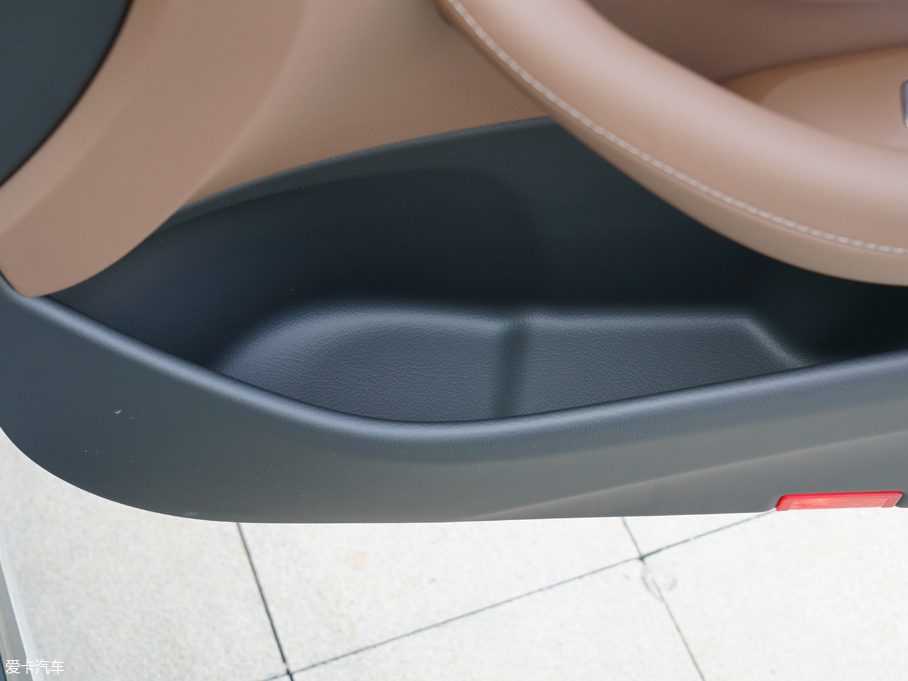 2018YE E 300L \ӕr