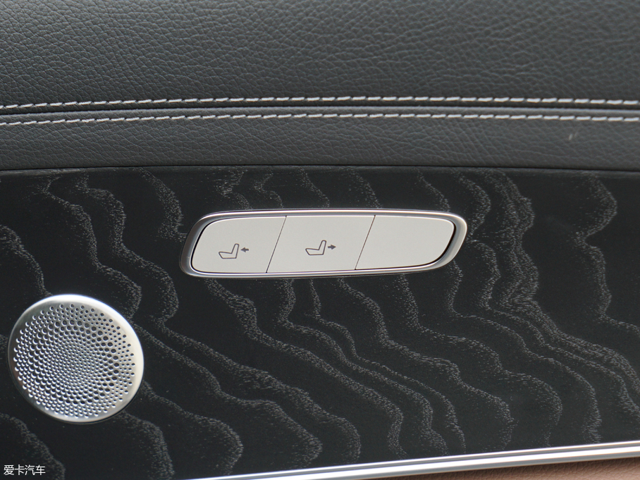 2018YE E 300L \ӕr