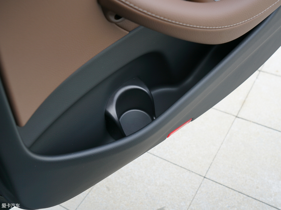 2018YE E 300L \ӕr