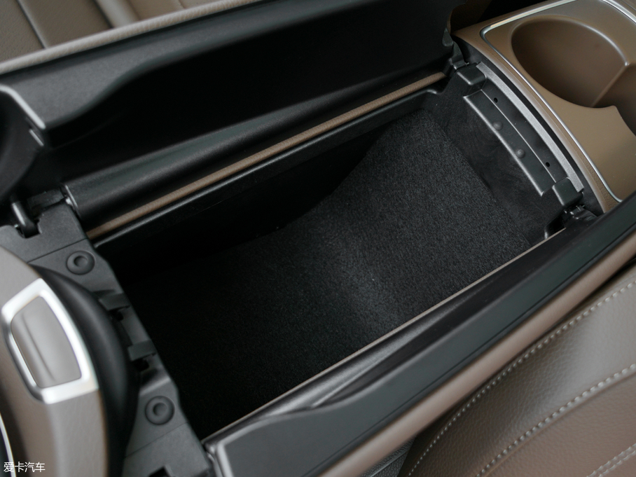 2018YE E 300L \ӕr