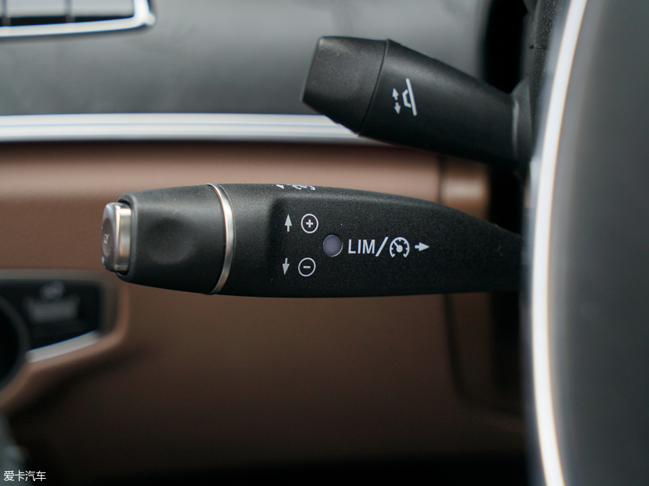 2018YE E 300L \ӕr