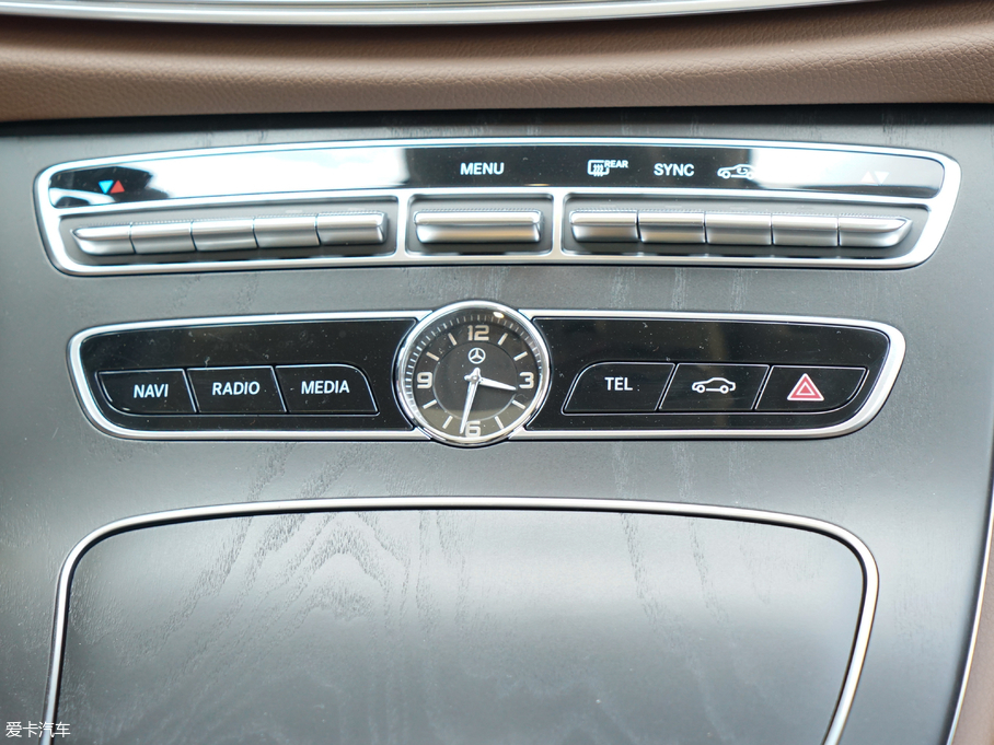 2018YE E 300L \ӕr