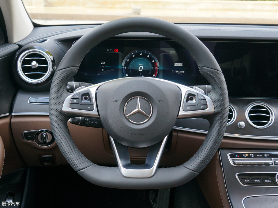 2018YE E 300L \ӕr