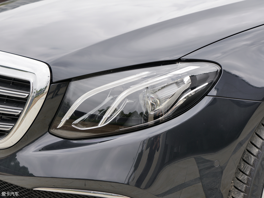 2018��YE�� E 200L 4MATIC