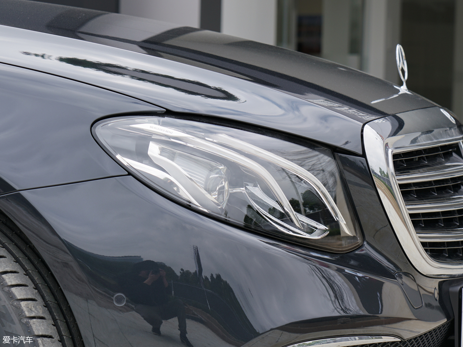 2018��YE�� E 200L 4MATIC