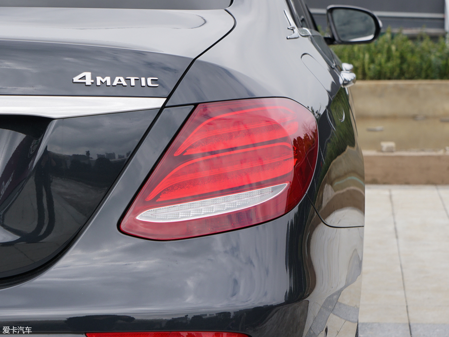 2018��YE�� E 200L 4MATIC