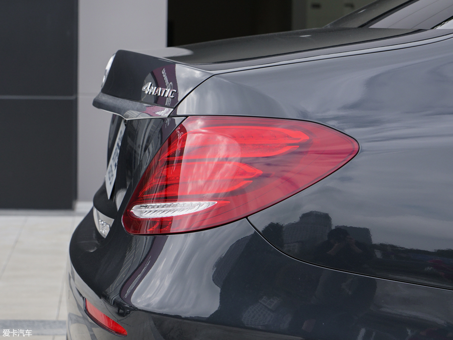 2018YE E 200L 4MATIC