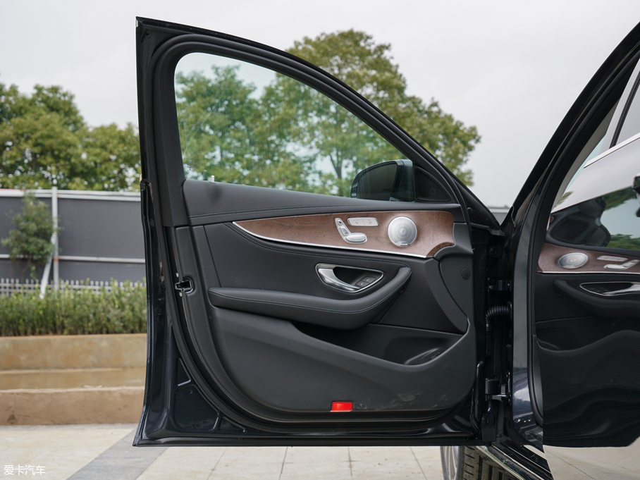 2018YE E 200L 4MATIC