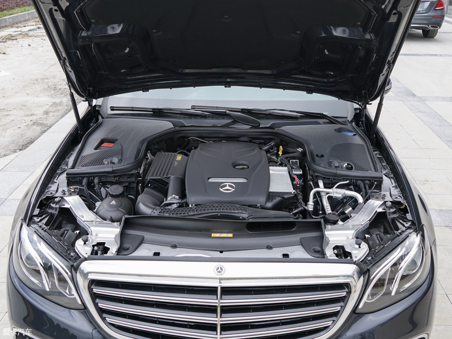 2018YE E 200L 4MATIC