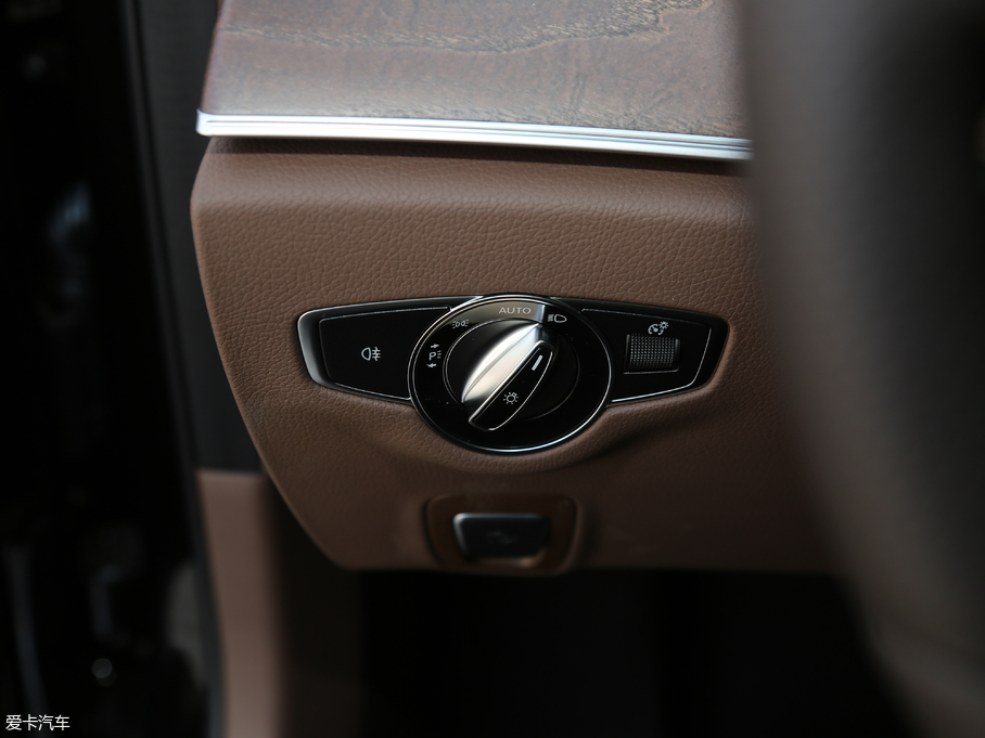 2018YE Ŀ E 200 L