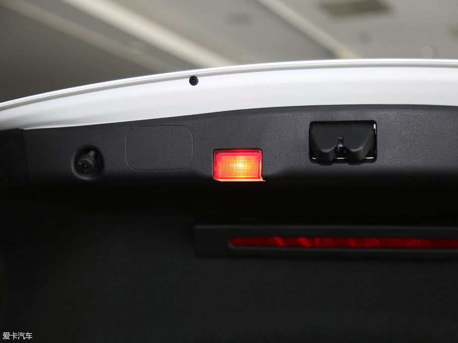 2018YE(j) Ŀ E 200 L