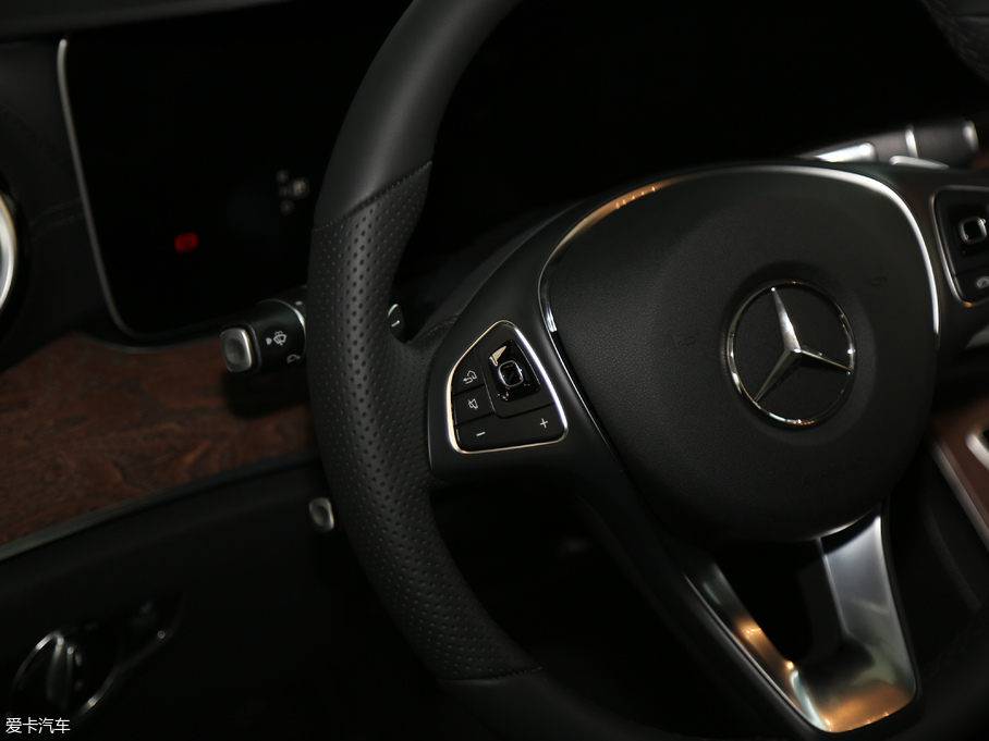 2018YE(j) Ŀ E 200 L