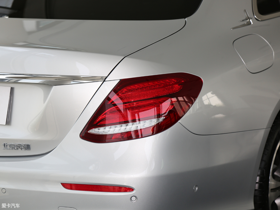 2018YE Ŀ E 200 L \