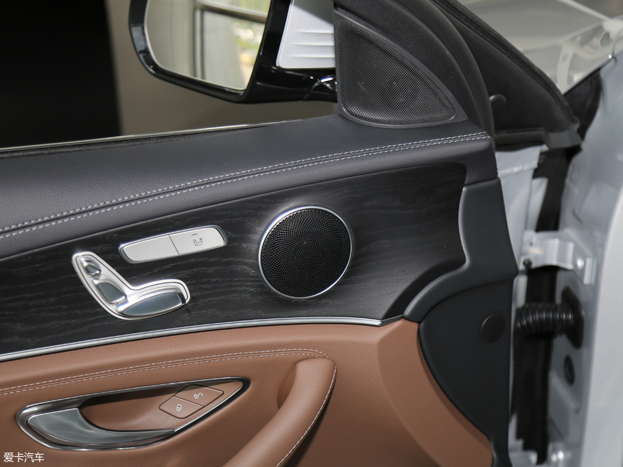 2018YE Ŀ E 200 L \