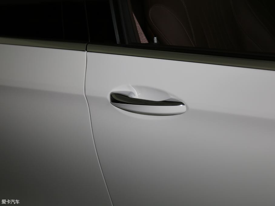 2018YE(j) Ŀ E 300 L A