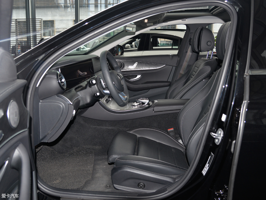 2018��YE�� E 200L �\(y��n)����