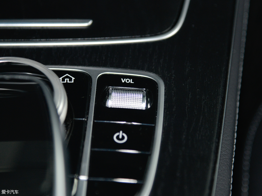 2018��YE��(j��) E 200L �\(y��n)��(d��ng)��