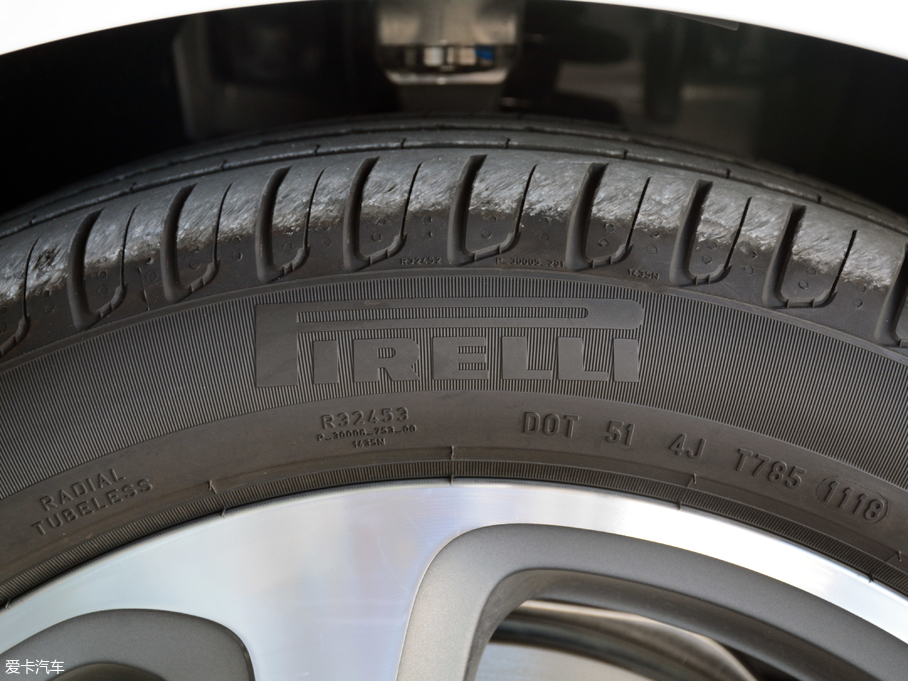 2018YE Ŀ E 300 L \ӺA