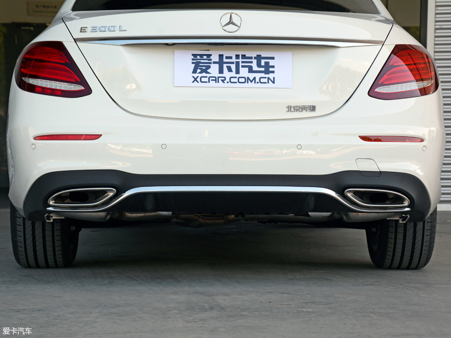 2018YE Ŀ E 300 L \ӺA