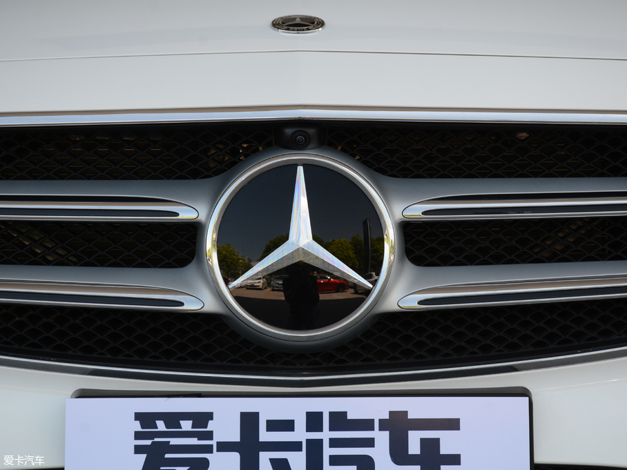 2018YE Ŀ E 300 L \ӺA