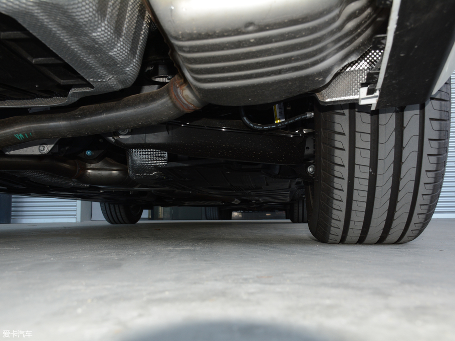 2018YE Ŀ E 300 L \ӺA