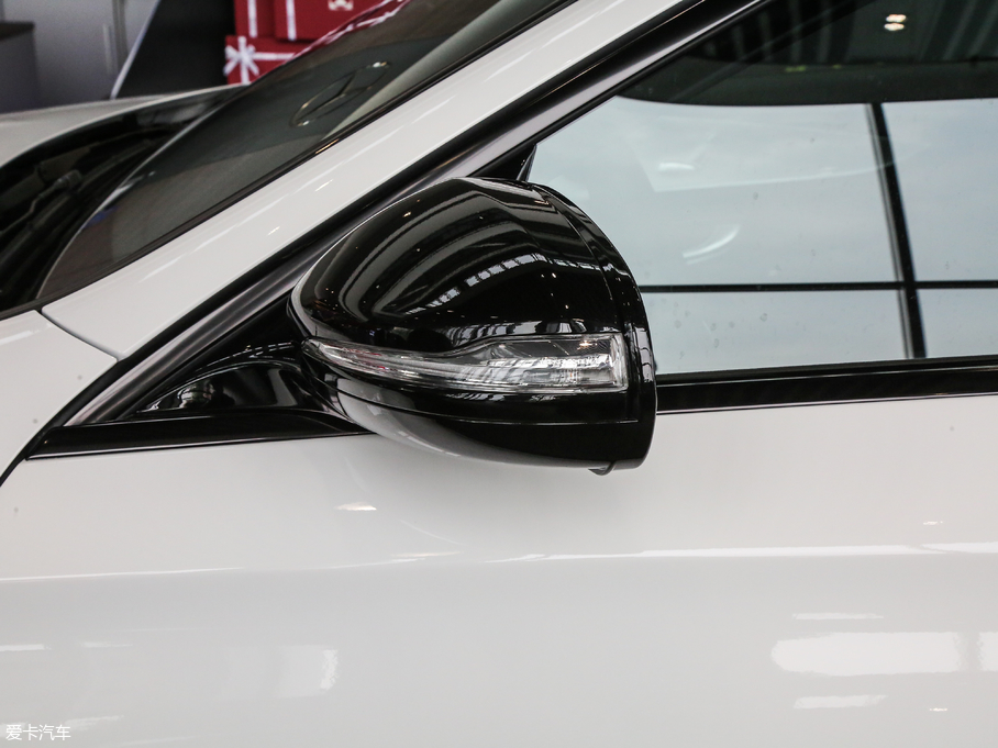 2018YE E 200 \(yn)Ӱ