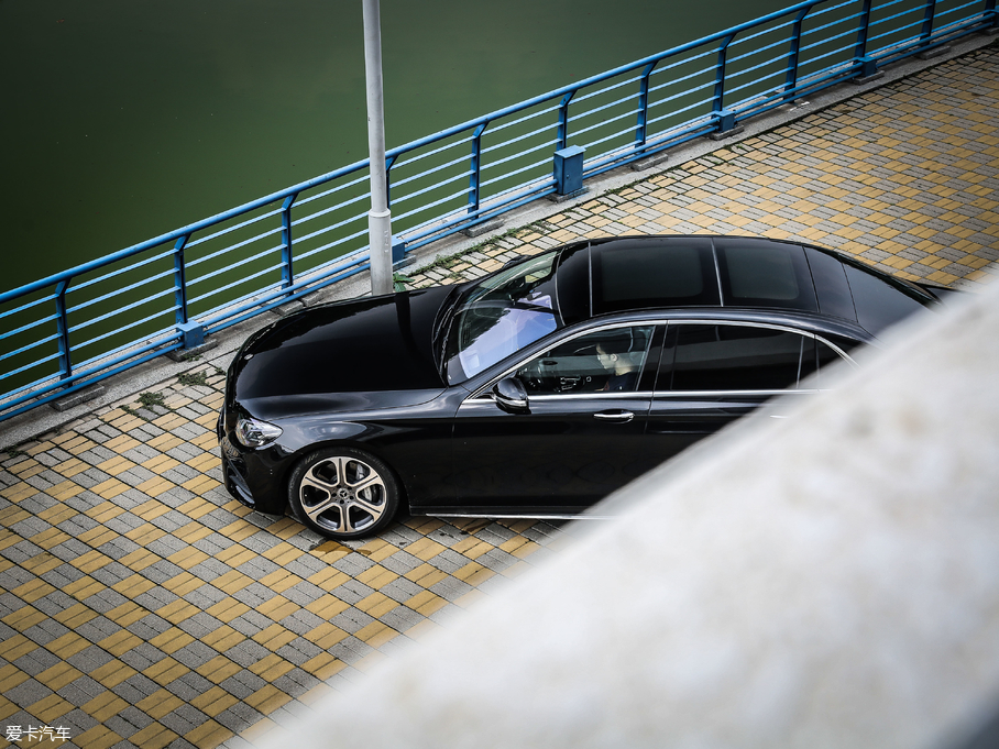 2018YE Ŀ E 320 L \ 4MATIC