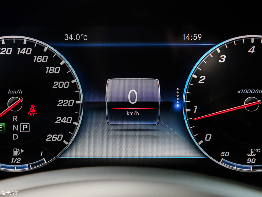 2018YE Ŀ E 320 L \ 4MATIC