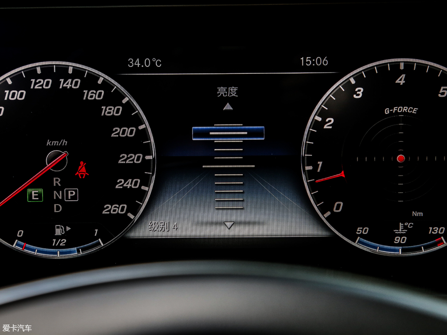 2018YE Ŀ E 320 L \ 4MATIC