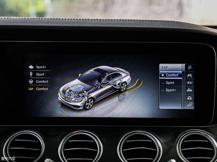 2018YE Ŀ E 320 L \ 4MATIC