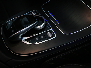 2018E 300L \ӺA п؅^