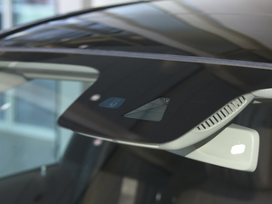 2018E 320L 4MATIC (x)(ji)^