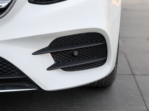 2018E 200L 4MATIC \ ^