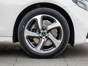 2018E 200L 4MATIC \ ݆Ȧ