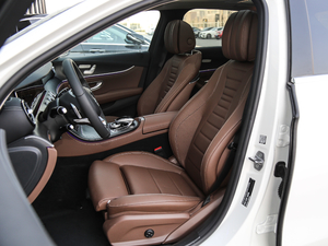 2018E 200L 4MATIC \ {